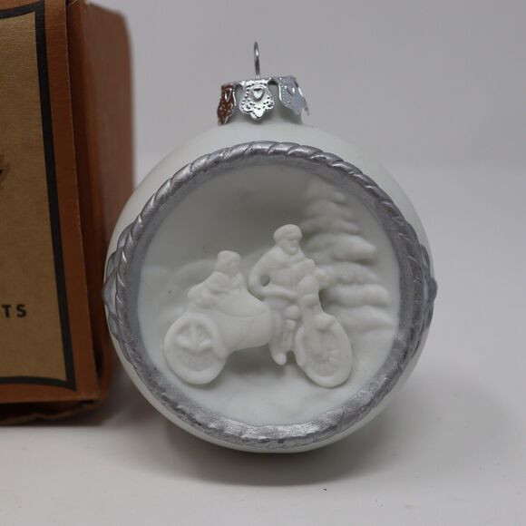 Harley-Davidson 2001 Enthusiast Series Christmas Holiday Tree Ornament Porcelain - Picture 2 of 4